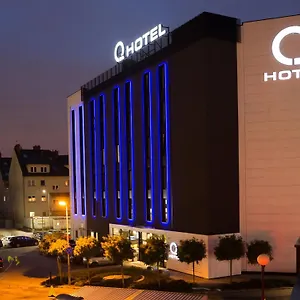 Q Отель